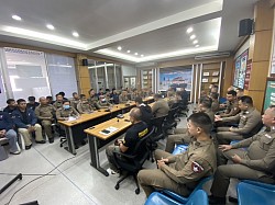 ภาพประกอบการประชุม วันที่ 5 มกราคม 2569 เวลา 09.30 น. ณ ห้องประชุม สภ.พระสมุทรเจดีย์